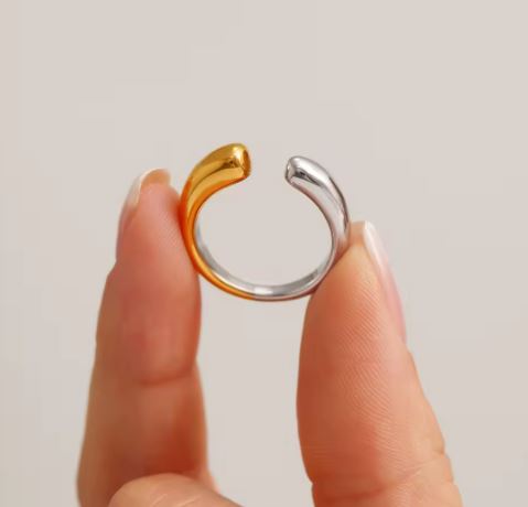 CRESCENT RING