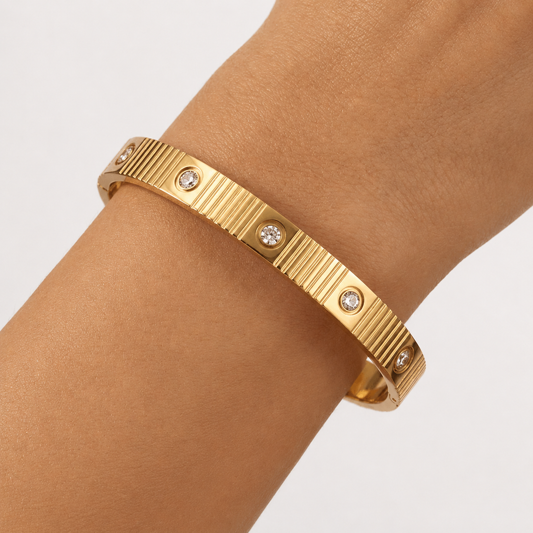AMOUR LUXE BANGLE
